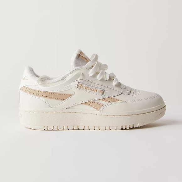 Reebok Shoes - NEW Reebok Shoes Embroidery Club C